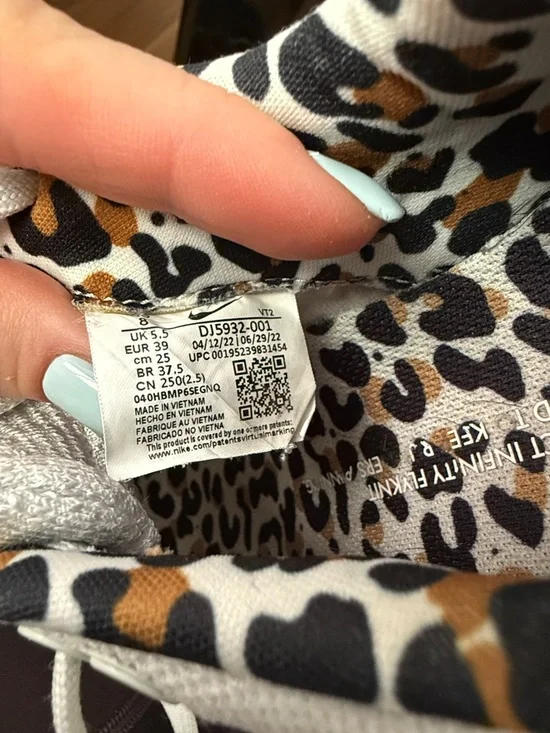 Nike React Infinity Flyknit Women’s Running Shoes with Leopard Print Swoosh - Picture 8 of 8